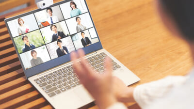 もう書き起こしで疲れない！AIでZoom議事録をスマートに作る方法